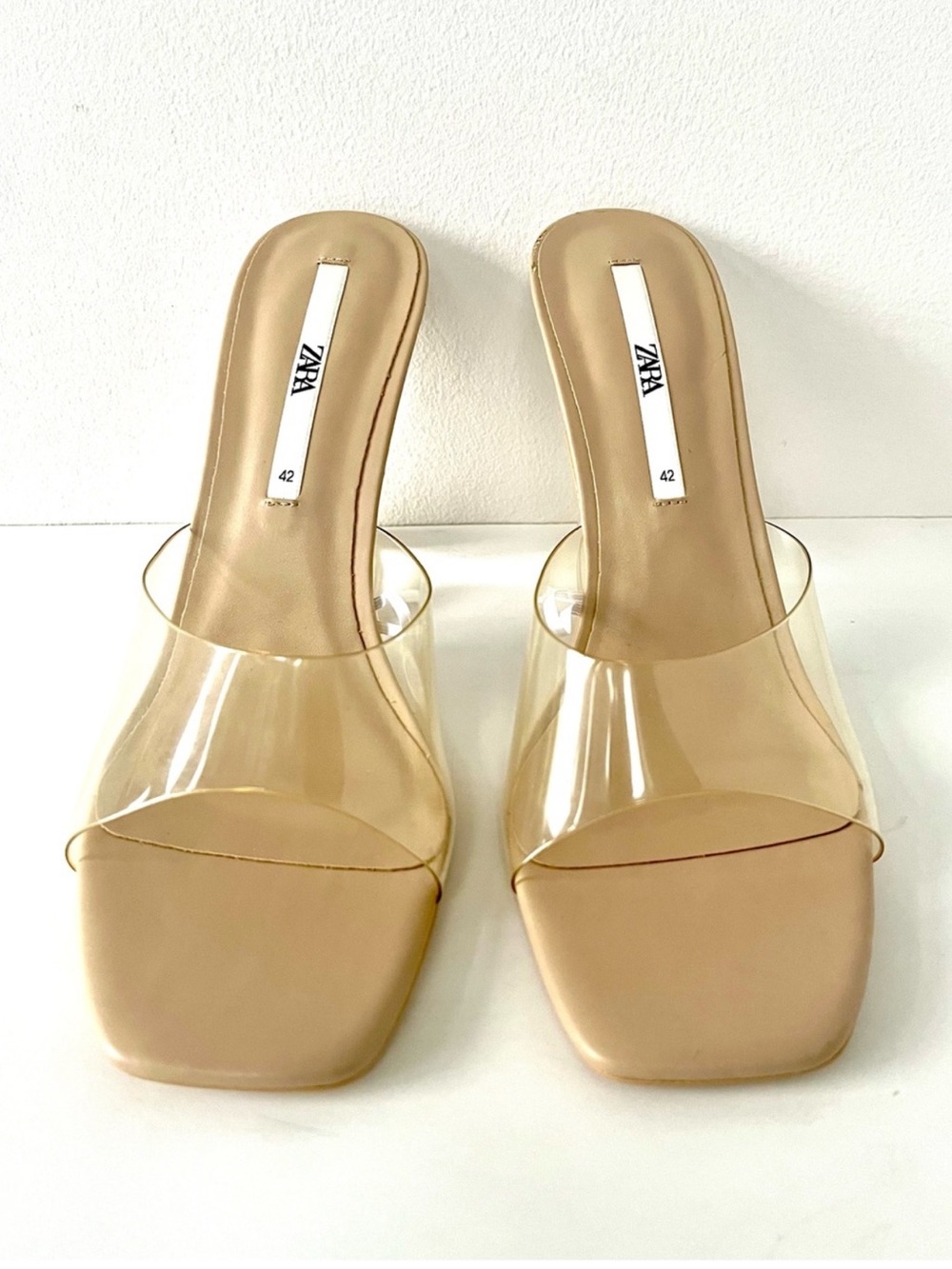 ZARA Women’s methacrylate and vinyl clear heeled sandals🤍🤍 - Picture 6 of 9